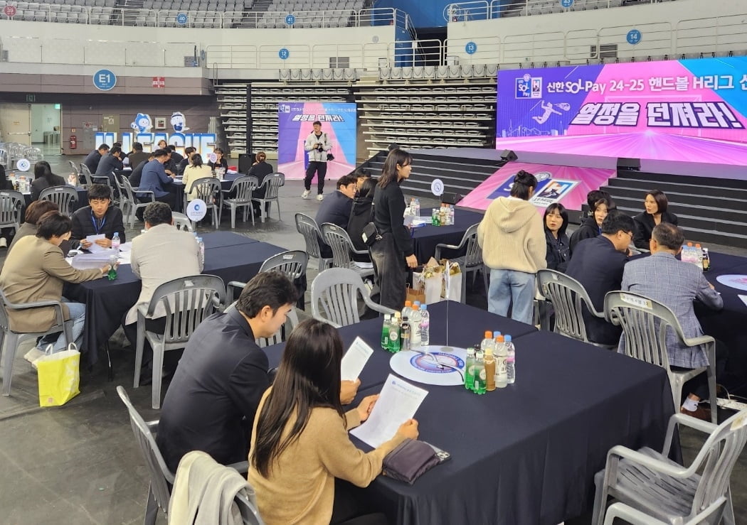 恩里克曾当面刺激姆巴佩：你喜欢迈克尔·乔丹？那你能像他疯了一样防守吗