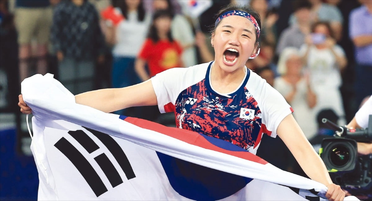 克劳奇评价夏窗最值得关注三笔转会：切尔西内托、铁锤帮基尔曼和热刺索兰克