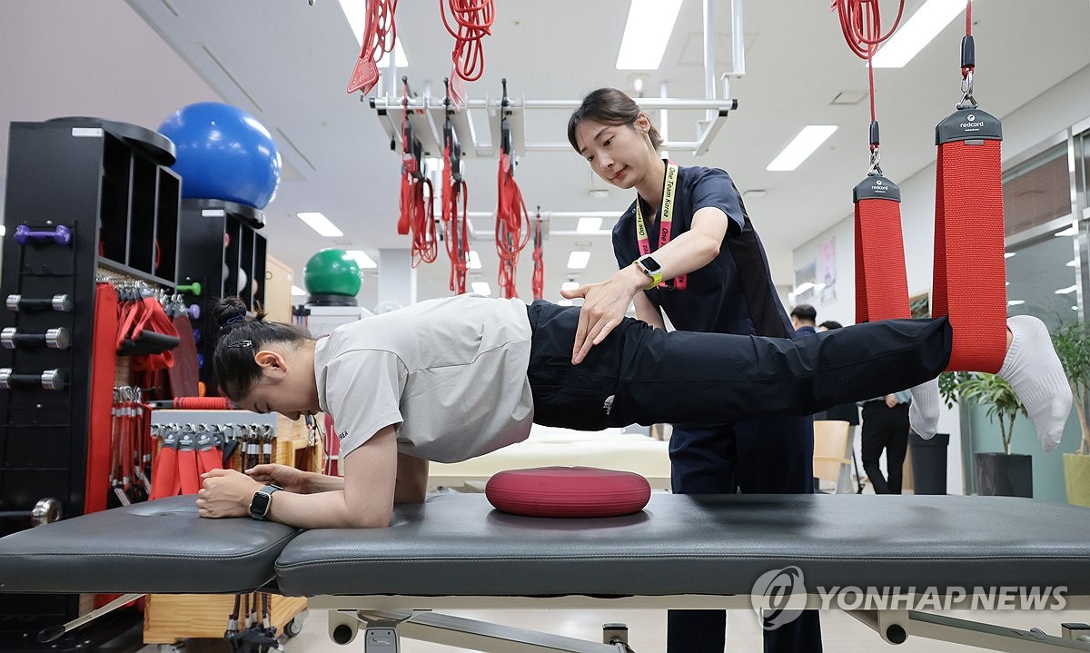 库里09年选秀仅第7顺位，那当年在他前面6人是谁 成就如何？