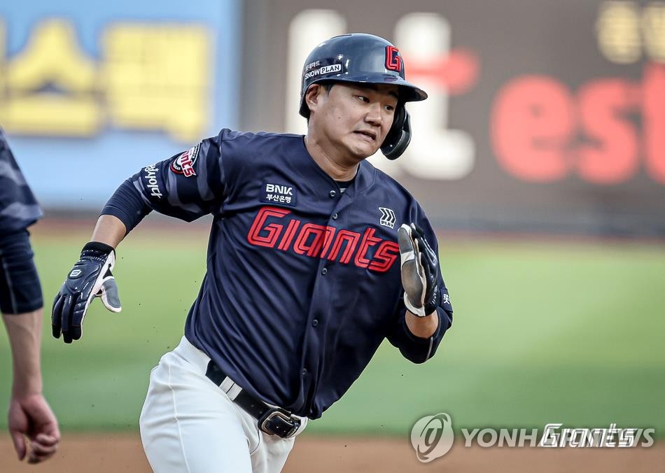 日媒预测日本首发：南野拓实是前腰最佳人选，伊东纯也回归